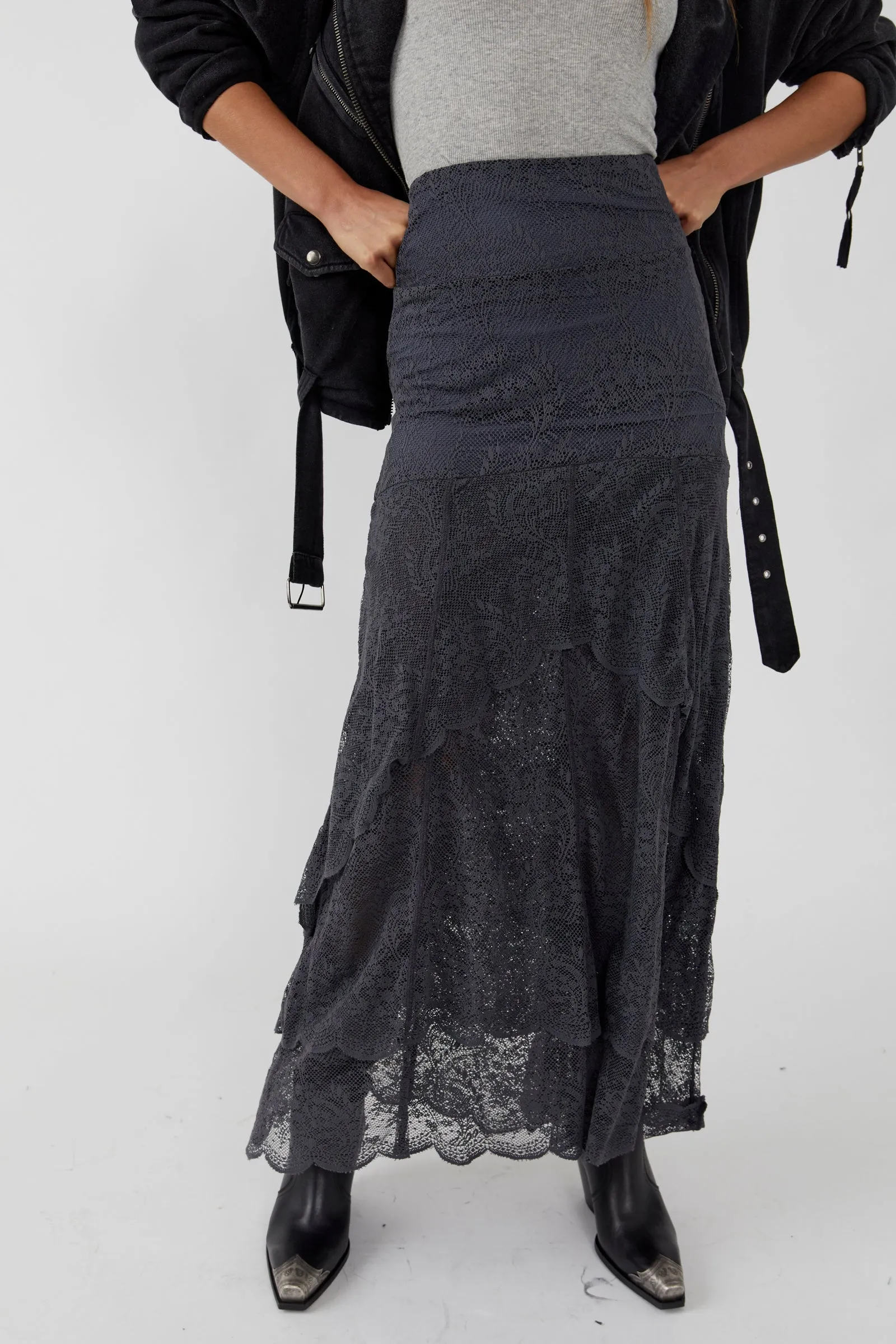 Barnyard Tiered Lace Maxi Skirt