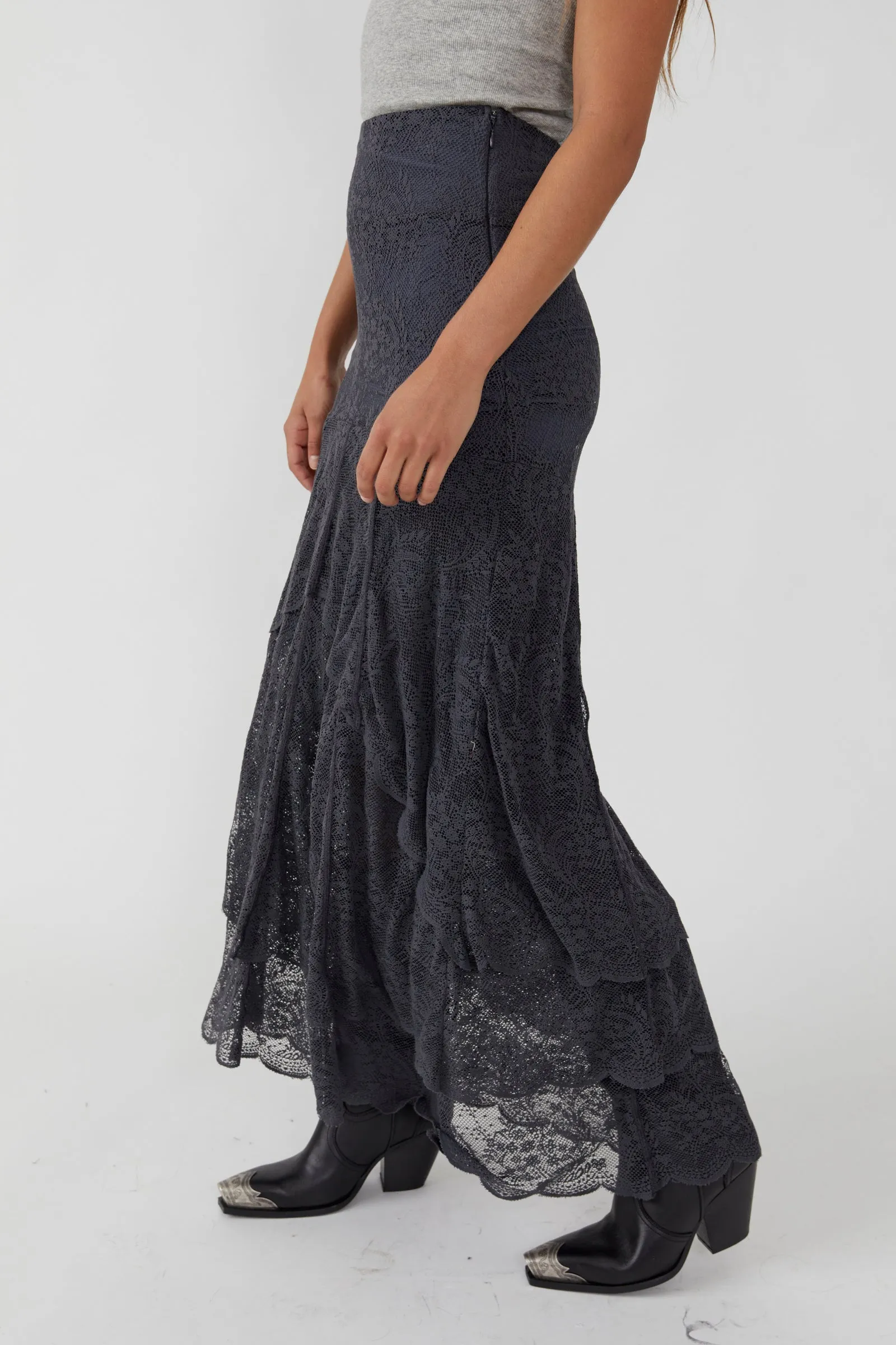 Barnyard Tiered Lace Maxi Skirt
