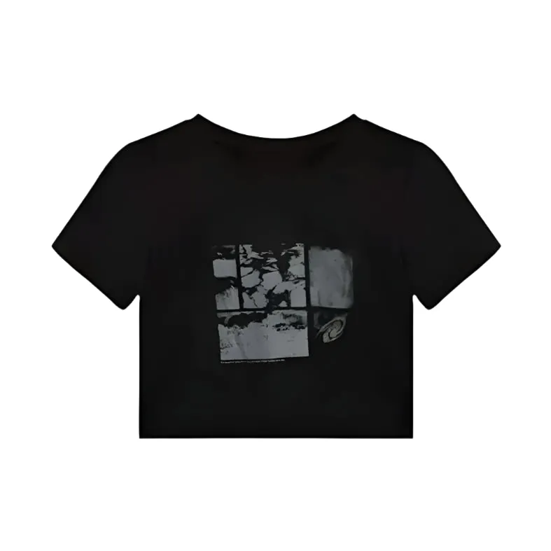 Black Graphic Cotton Crop Top – Trendy T-Shirt for Women