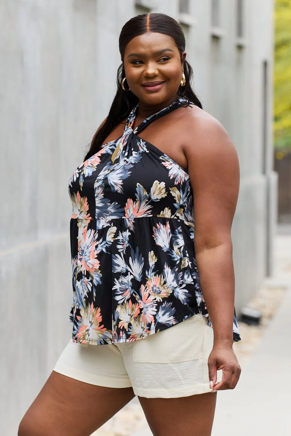 Floral Halter Top for Curves – Chic Summer Style