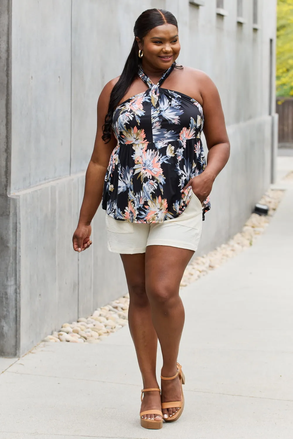 Floral Halter Top for Curves – Chic Summer Style