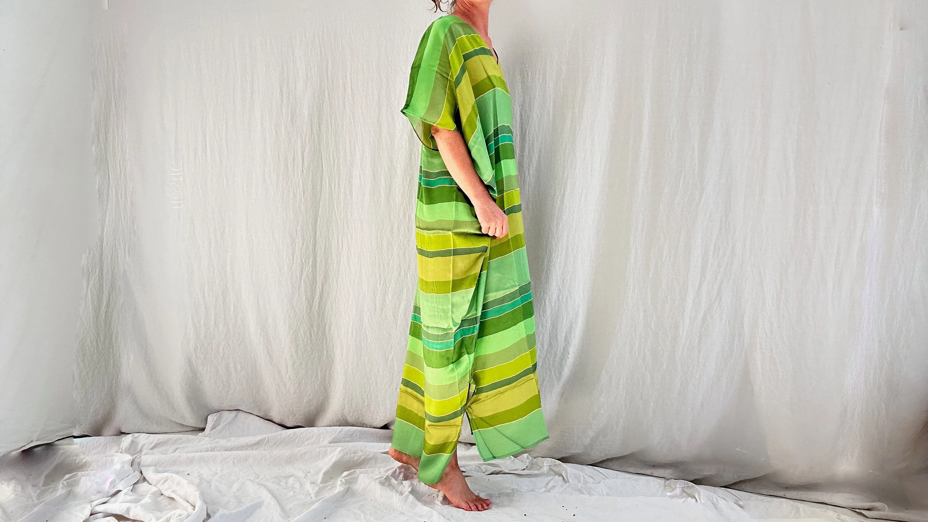 Greens Silk Kaftan. India. One Size.