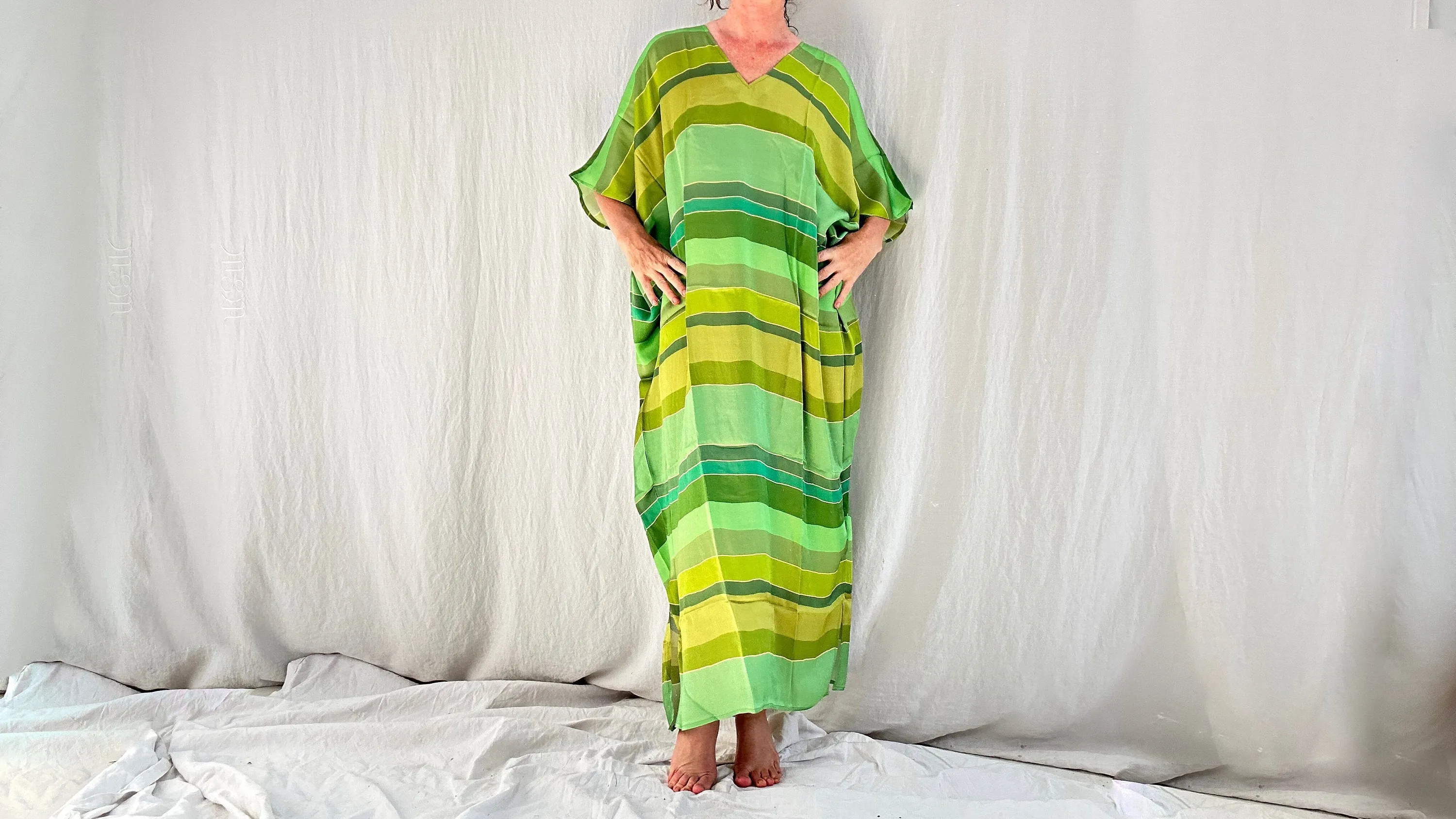 Greens Silk Kaftan. India. One Size.