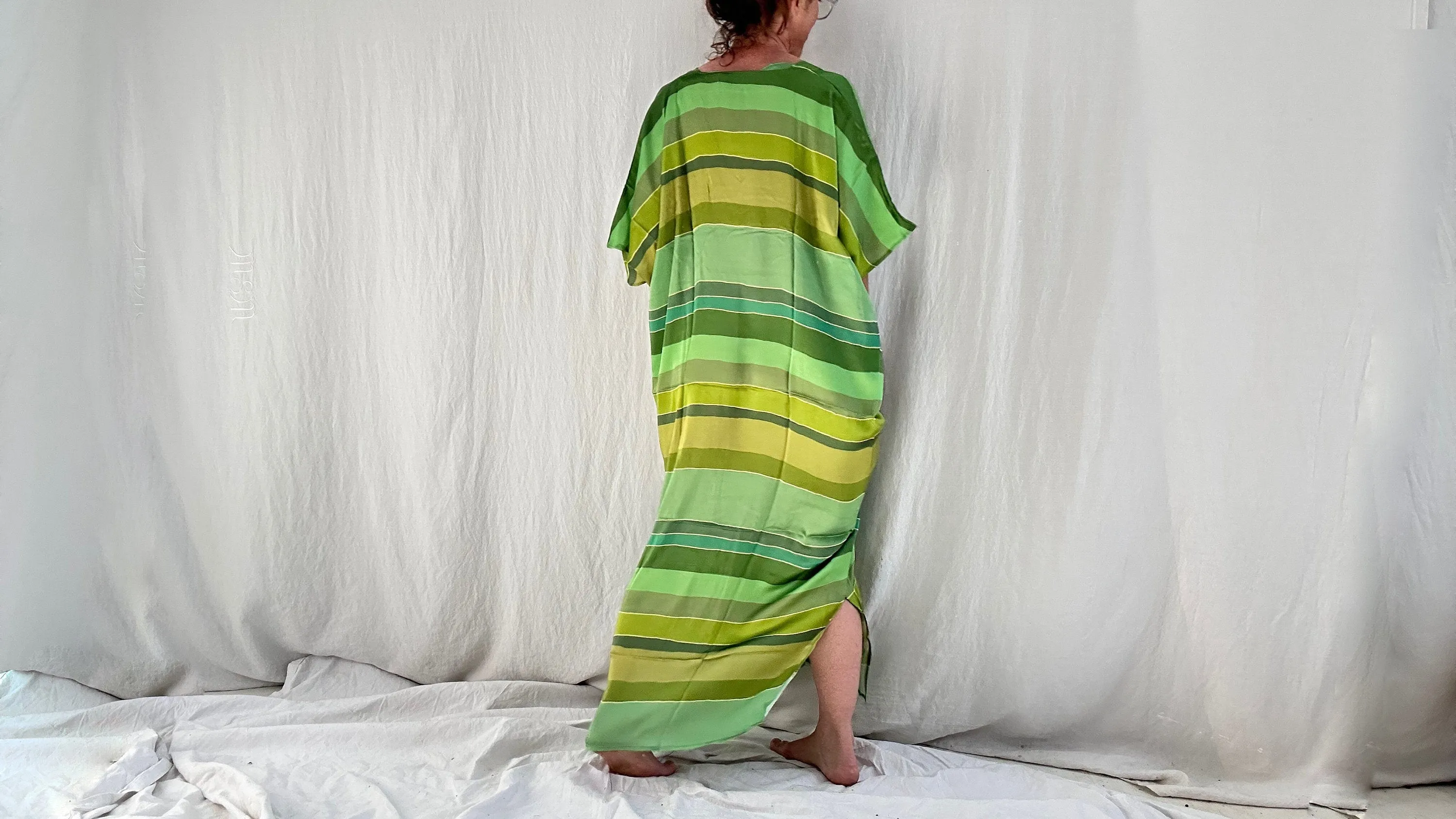 Greens Silk Kaftan. India. One Size.