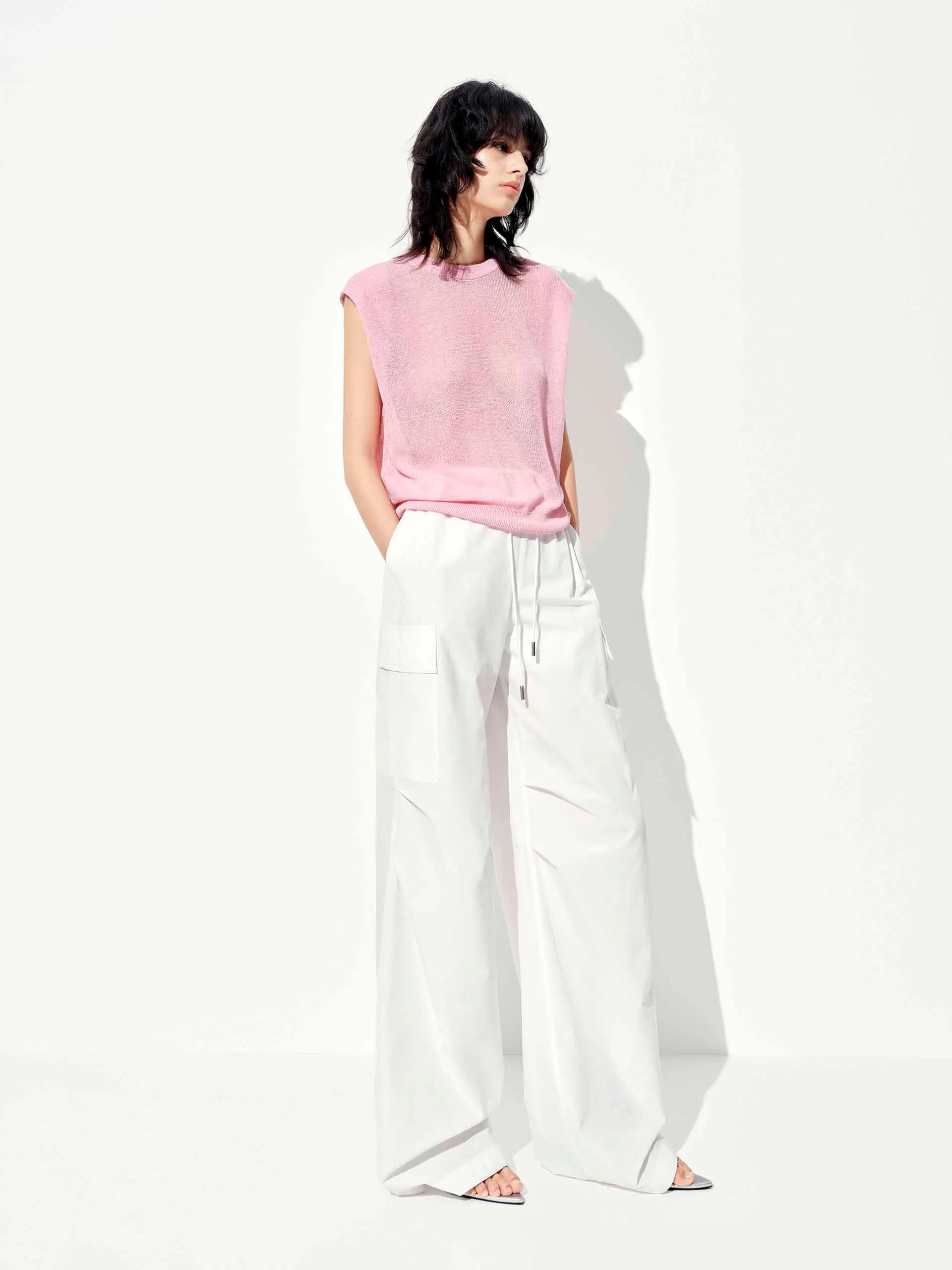Round Neck Sleeveless Top