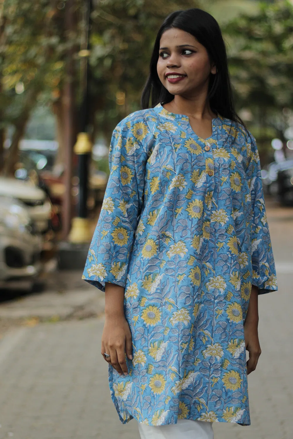 Short Kurta | Blue & Yellow Floral Sanganeri