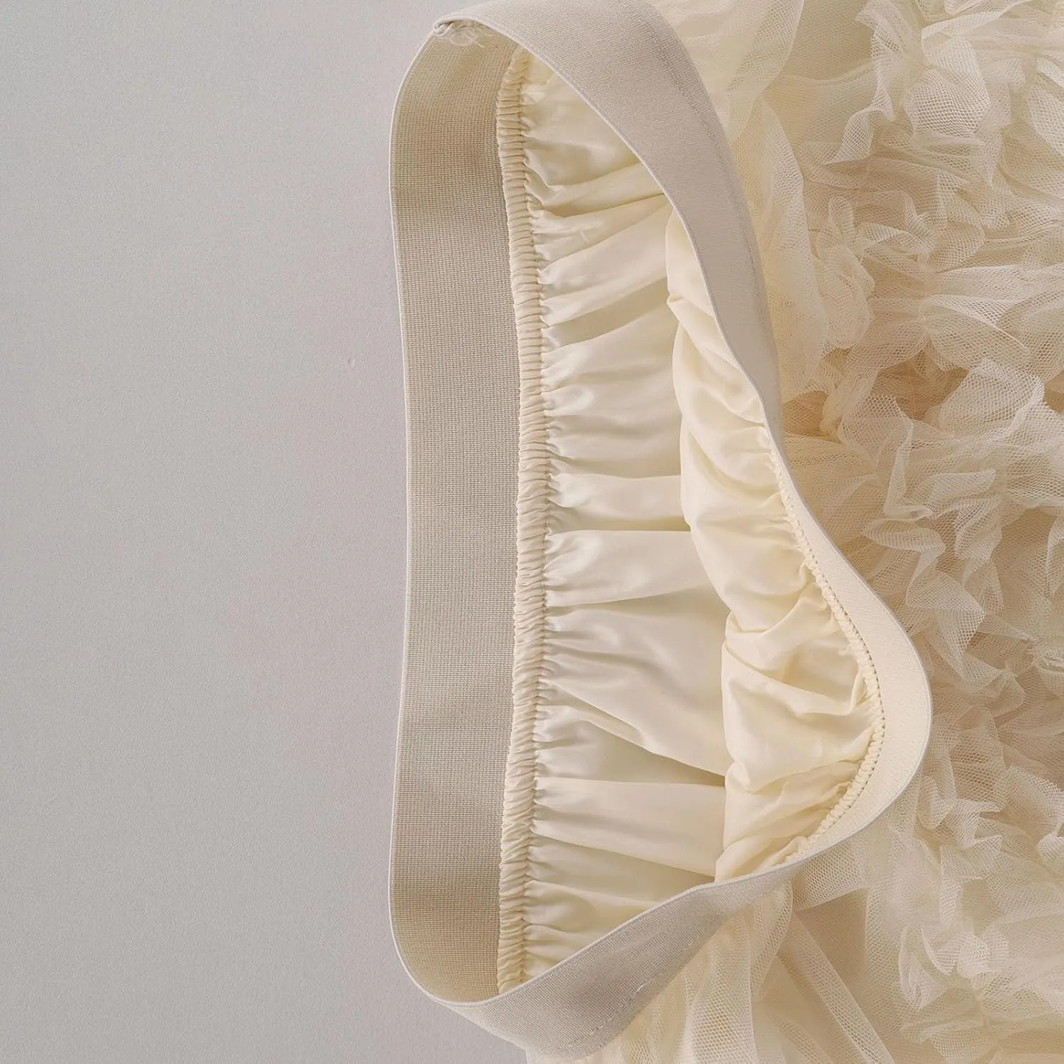 Women Tulle Skirts A-Line Fairy Skirt Asymmetrical Fluffy Skirt High Low Tutu Skirt Mesh Layered Skirts Flowy Skirt